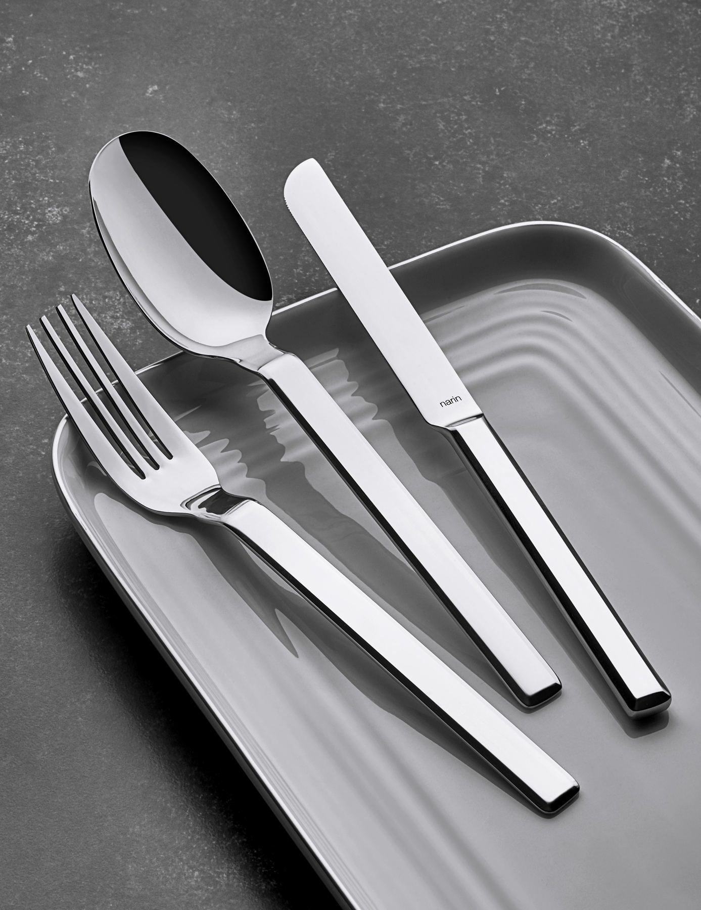 Linea - Plain - 18 Pieces Set