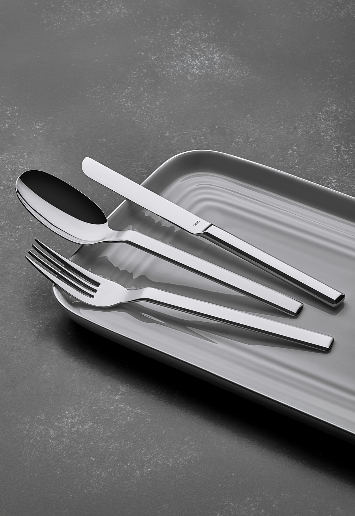 Linea - Plain - 18 Pieces Set
