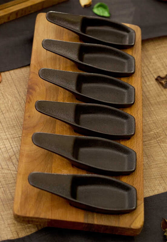  - Porcelain Dish - Black with 6 Pcs